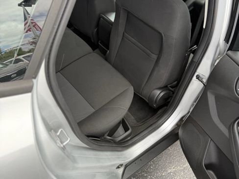 Used 2018 Ford Focus SE image 28