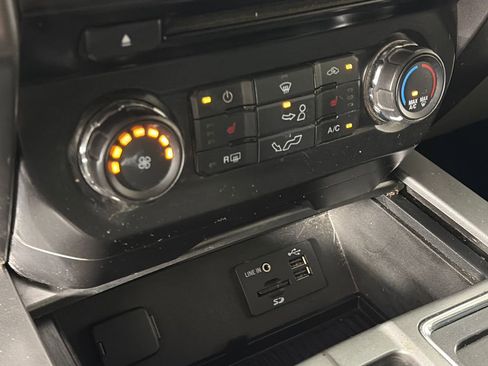 Used 2015 Ford F150 XLT w/ Equipment Group 302A Luxury image 21