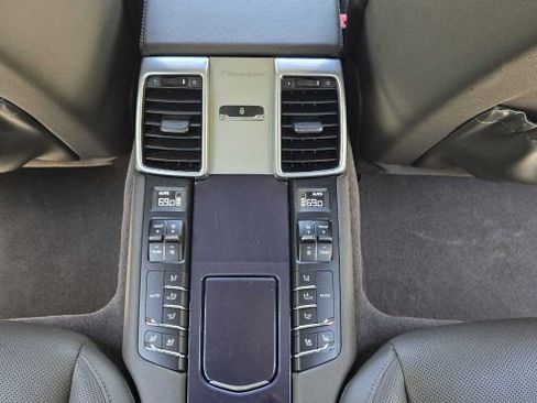 Used 2016 Porsche Panamera 4 AWD/4WD image 29