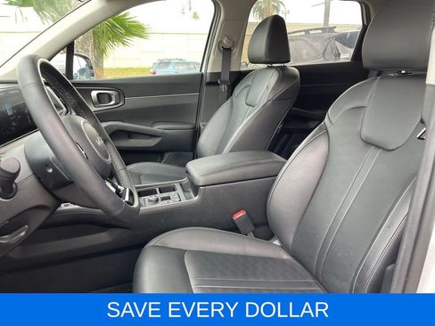 Used 2024 Kia Sorento EX w/ Panoramic Sunroof Package FWD image 15