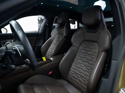 Used 2023 Audi e-tron GT Premium Plus image 16