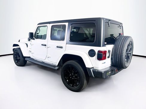 Used 2023 Jeep Wrangler Unlimited Sahara AWD/4WD image 5