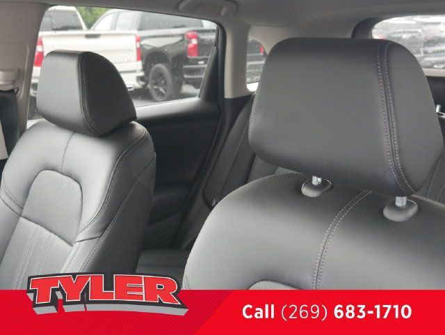 Used 2024 Honda HR-V EX-L image 34