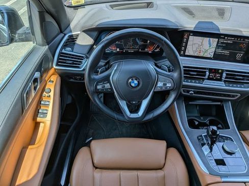 Used 2022 BMW X5 xDrive40i w/ Premium Package AWD/4WD image 15