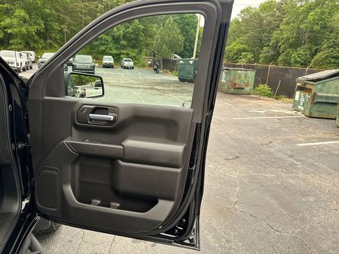 Used 2025 Chevrolet Silverado 1500 Custom Trail Boss AWD/4WD image 32