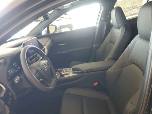 New 2026 Lexus UX 300h FWD image 9