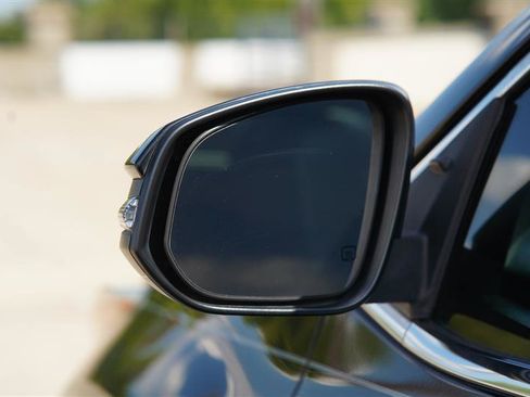 Used 2015 Toyota Highlander XLE FWD image 28