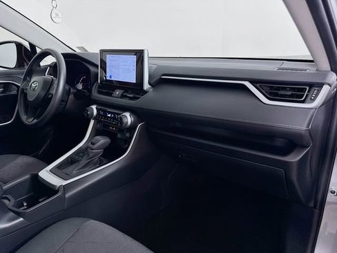 Used 2025 Toyota RAV4 XLE w/ Convenience Package image 42