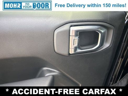 Used 2023 Jeep Gladiator Willys image 35