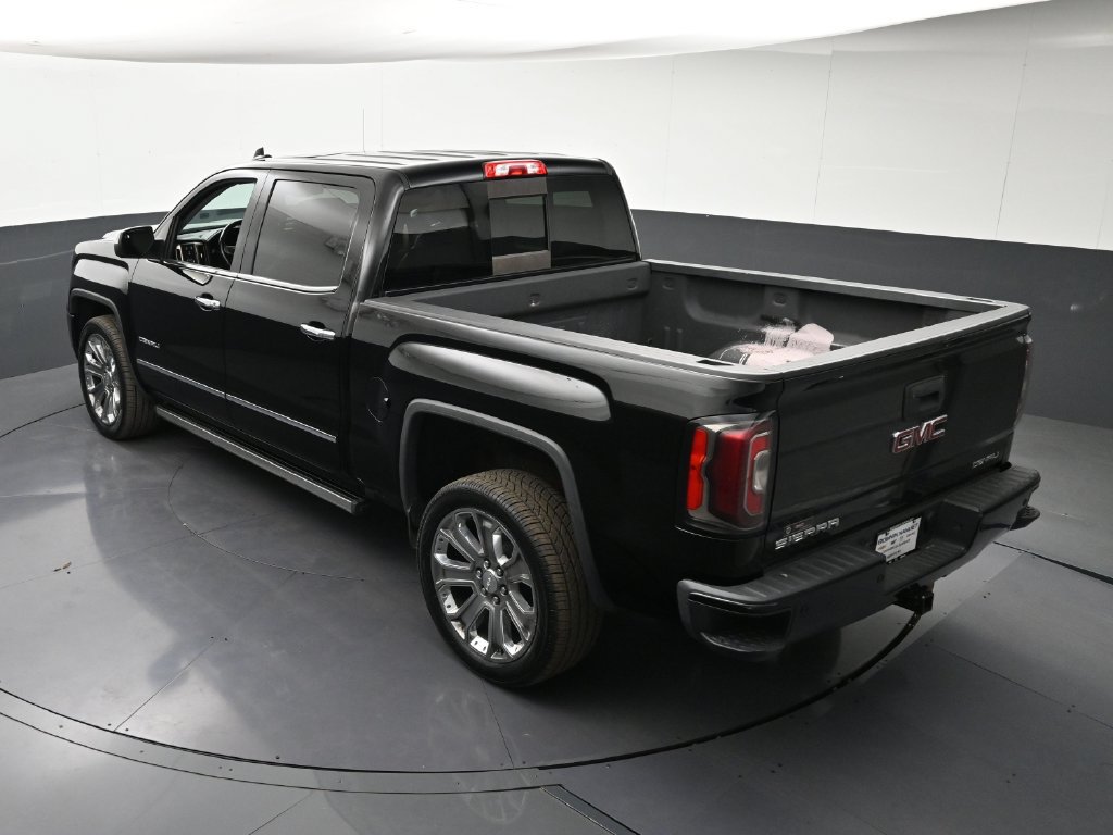 Used 2018 GMC Sierra 1500 Denali w/ Denali Ultimate Package AWD/4WD image 17