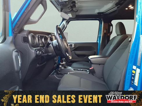Used 2022 Jeep Gladiator Willys image 9
