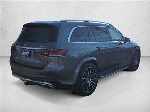 Used 2021 Mercedes-Benz GLS 580 4MATIC image 5