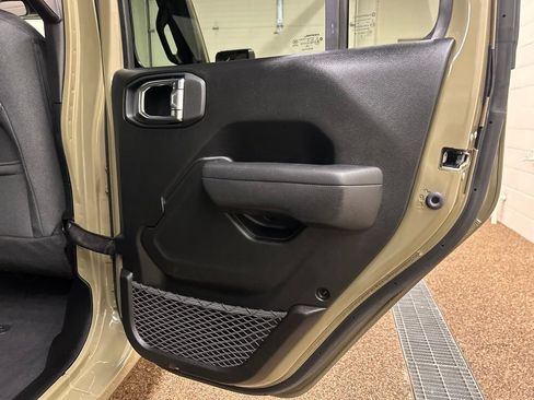 Used 2025 Jeep Wrangler Unlimited Sport AWD/4WD image 15