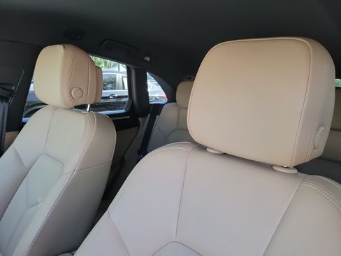 Used 2024 Porsche Macan S AWD/4WD image 15