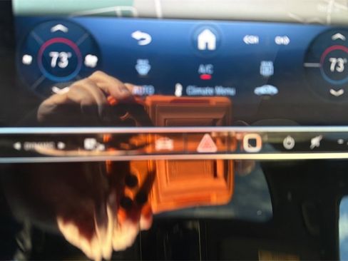 Certified 2025 Mercedes-Benz GLC 300 GLC 300 image 17