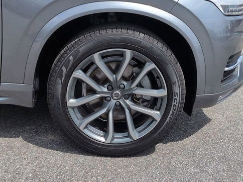 Used 2019 Volvo XC90 T6 Momentum w/ Protection Package AWD/4WD image 11