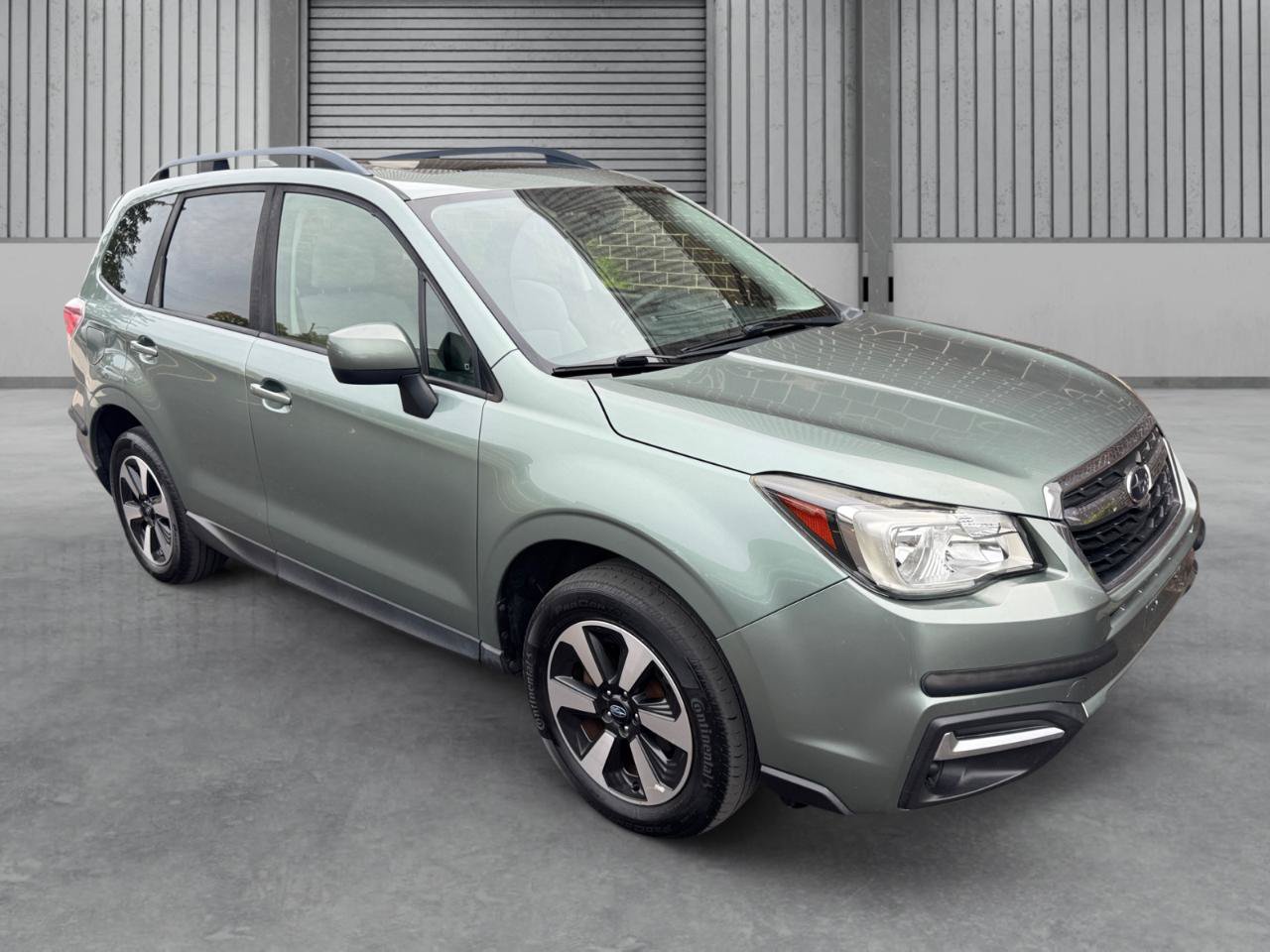 Used 2017 Subaru Forester 2.5i Premium w/ All-Weather Package AWD/4WD image 28