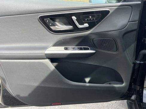 Certified 2025 Mercedes-Benz GLC 300 4MATIC image 17