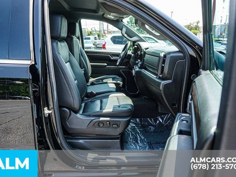 Used 2025 GMC Sierra 1500 SLT AWD/4WD image 22