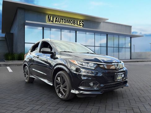 Used 2021 Honda HR-V Sport image 1