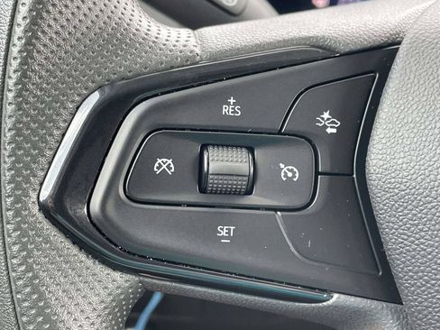 Used 2025 Chevrolet TrailBlazer LT AWD/4WD image 21