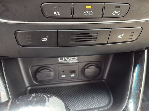 Used 2014 Kia Sorento EX image 21