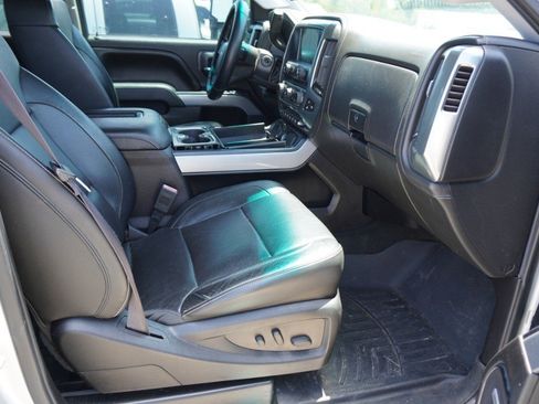 Used 2017 Chevrolet Silverado 2500 LTZ w/ Duramax Plus Package AWD/4WD image 10