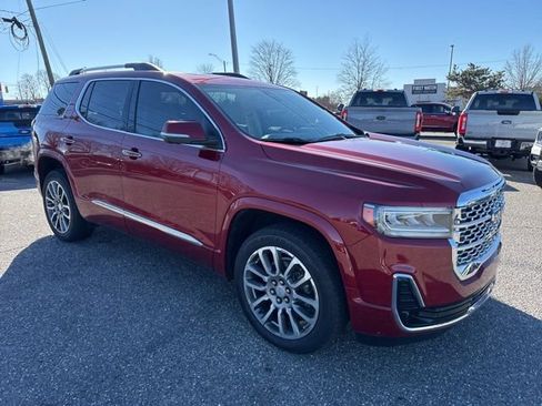Used 2021 GMC Acadia Denali w/ Denali Technology Package image 4