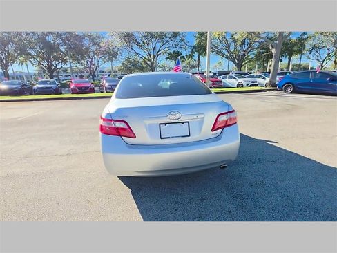 Used 2009 Toyota Camry image 36