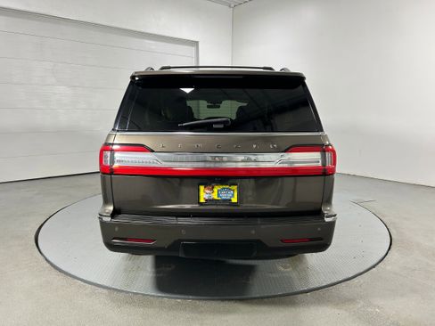 Used 2018 Lincoln Navigator L Black Label w/ Cargo Package image 32