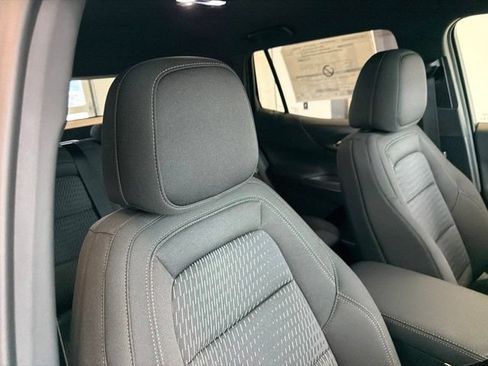 New 2026 Chevrolet Equinox LT AWD/4WD image 24