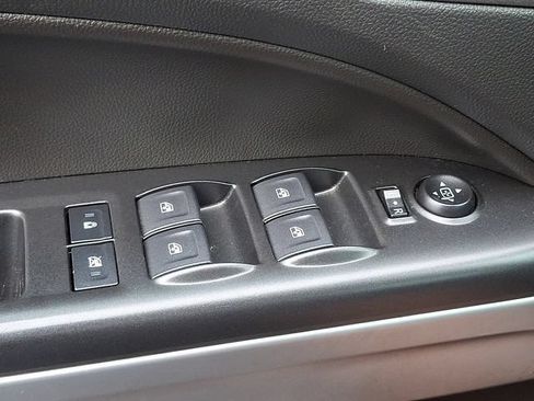 Used 2022 Chevrolet Colorado ZR2 AWD/4WD image 21