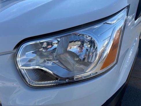 Used 2019 Ford Transit 150 XLT image 40