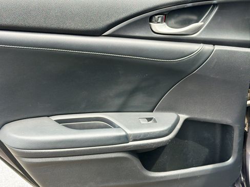 Used 2019 Honda Insight Touring image 22