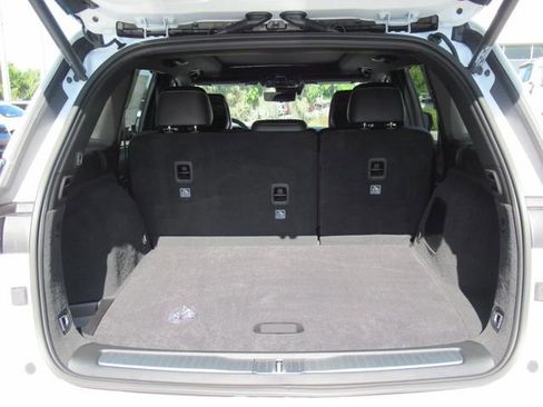 New 2025 Jeep Grand Cherokee Overland w/ Luxury Tech Group IV image 33