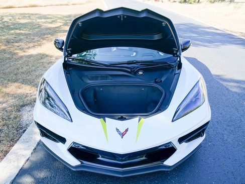 Used 2023 Chevrolet Corvette Stingray Premium Cpe w/ Z51 Performance Package image 19