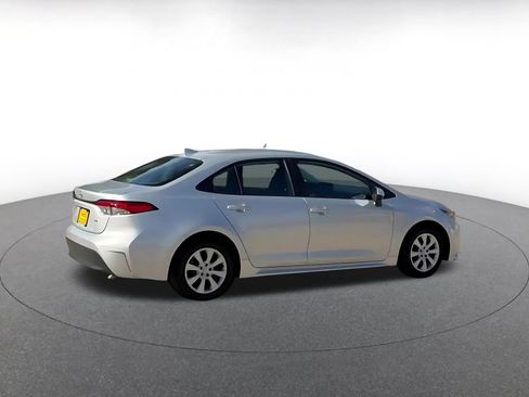 Used 2025 Toyota Corolla LE FWD image 14