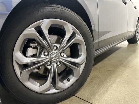 Certified 2024 Honda Accord EX image 27