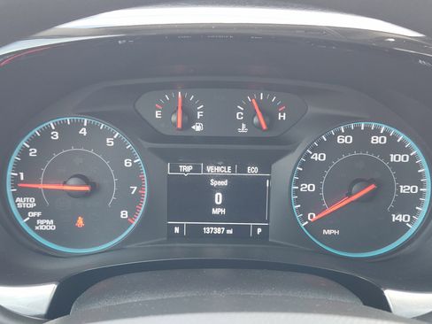 Used 2021 Chevrolet Traverse LS image 16