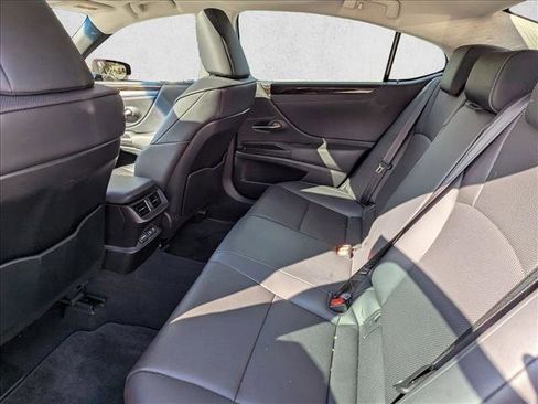 Used 2019 Lexus ES 350 w/ Premium Package FWD image 18