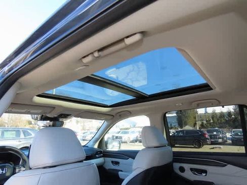 New 2026 Honda Pilot Touring image 18