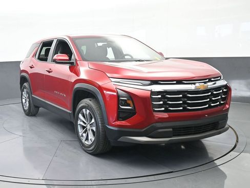 Used 2025 Chevrolet Equinox LT image 9