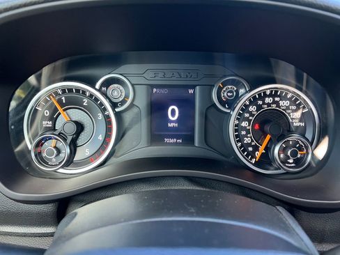 Used 2022 RAM 2500 Tradesman w/ Chrome Appearance Group image 15