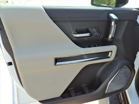 New 2026 GMC Hummer EV 4x4 Crew Cab image 14