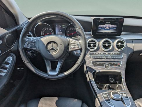 Used 2017 Mercedes-Benz C 350e Sedan image 12