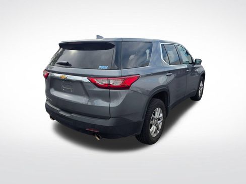 Used 2021 Chevrolet Traverse LS AWD/4WD image 5
