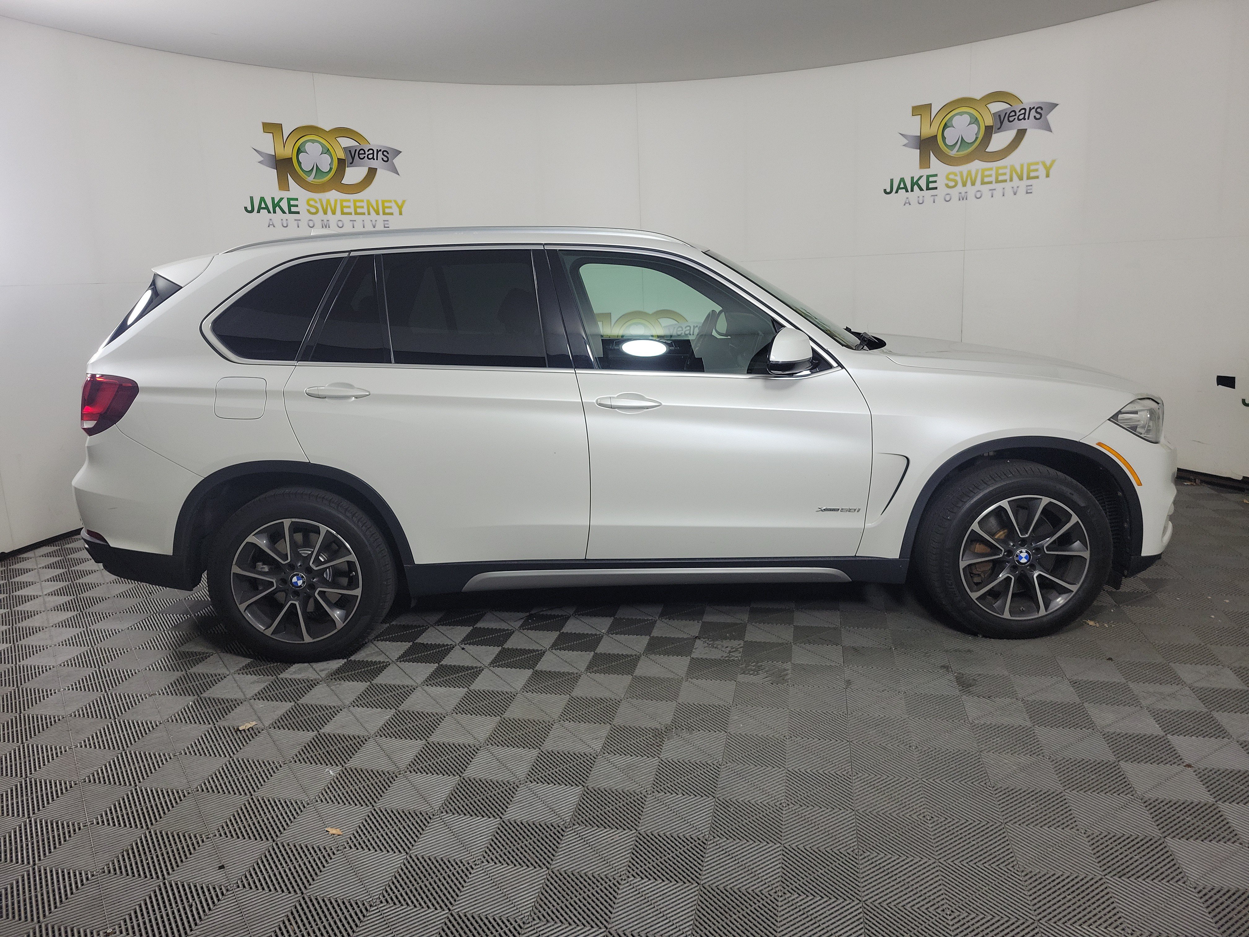 Used 2017 BMW X5 xDrive50i AWD/4WD image 4