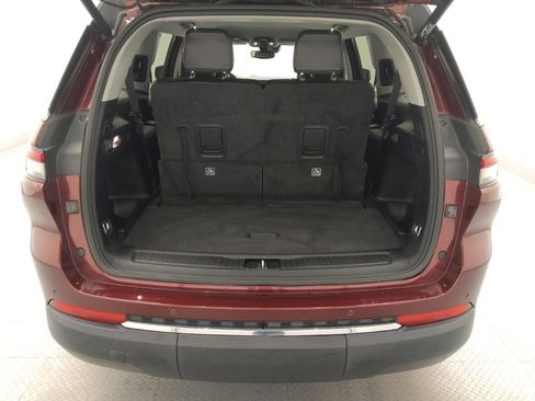 Used 2021 Jeep Grand Cherokee L Limited AWD/4WD image 29