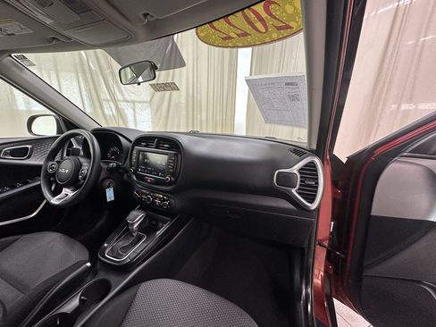 Used 2022 Kia Soul LX FWD image 15
