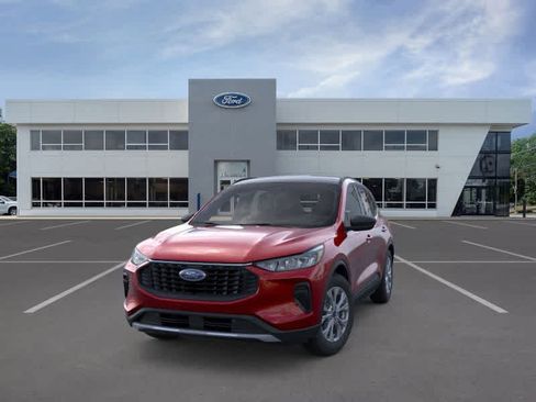 New 2026 Ford Escape Active w/ Active Premium Tech Pack AWD/4WD image 2